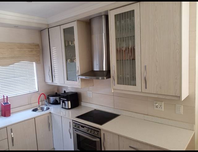 4 BEDROOM HOUSE FOR SALE IN PARKHAVEN